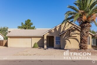 Building Photo - 5428 W Voltaire Dr