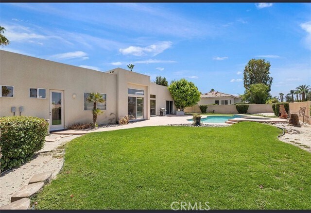 Foto del edificio - 75940 Nelson Ln