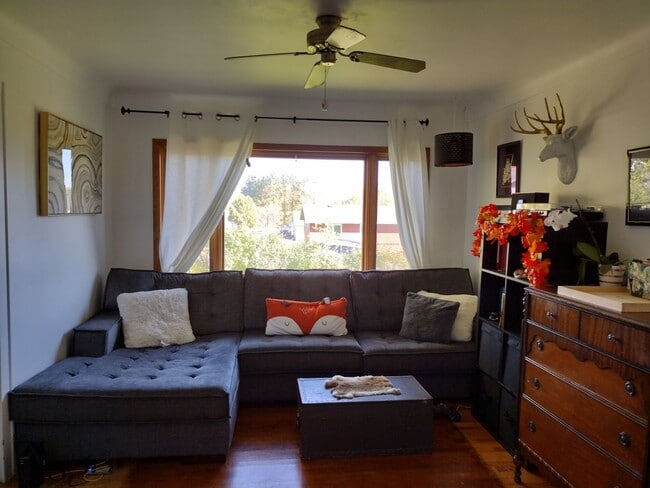 Building Photo - 529 N 11th Ave W