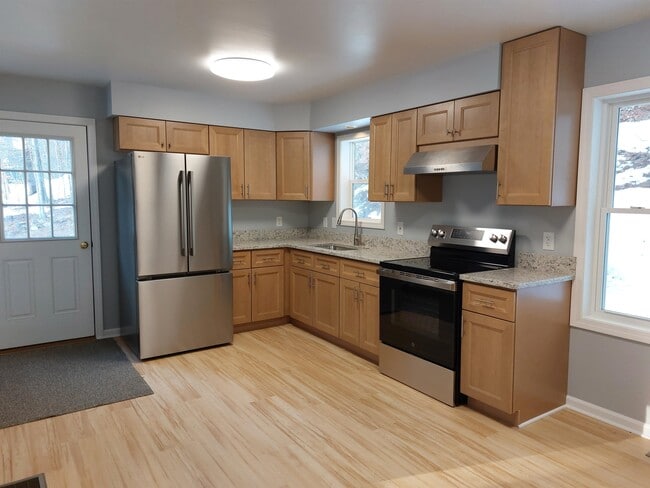 Building Photo - 37 Bush St