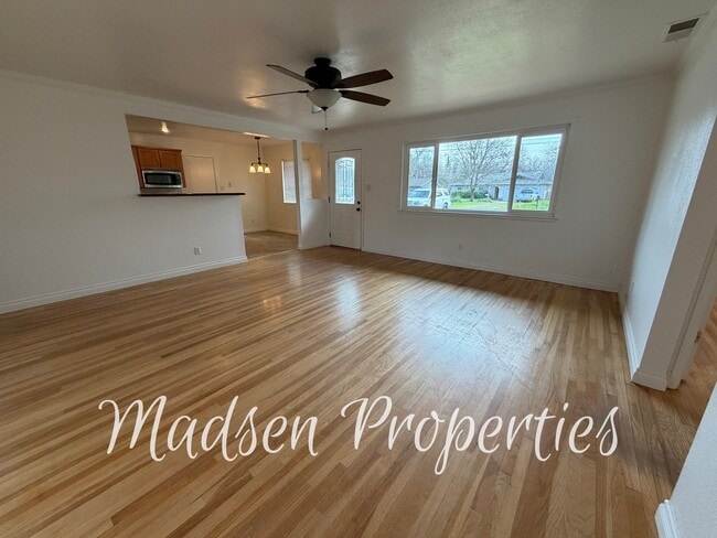 Building Photo - 1257 Marian Ave