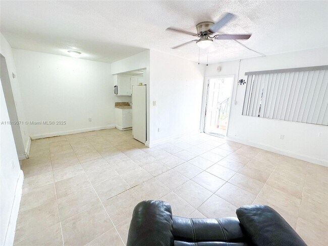 Foto del edificio - 12275 NE 19th Ave
