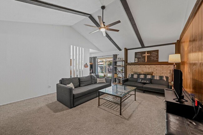 Building Photo - Great Lewisville 3/2 home