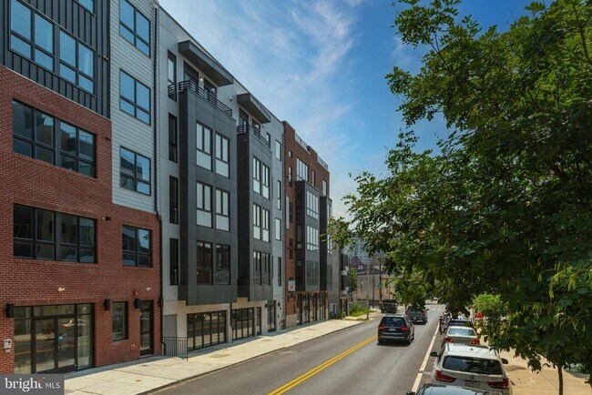 Foto del edificio - 1519 Ridge Ave