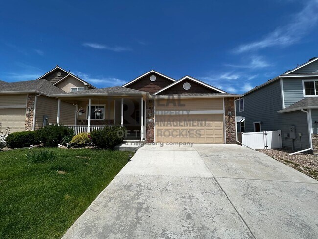 Foto del edificio - 2214 Ballard Ln