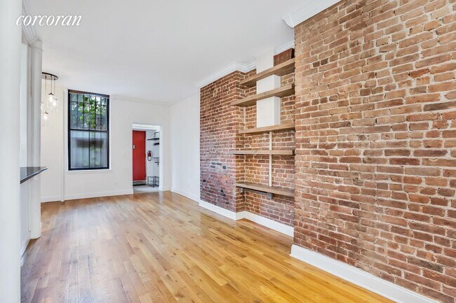 Foto del edificio - 423 Hicks St