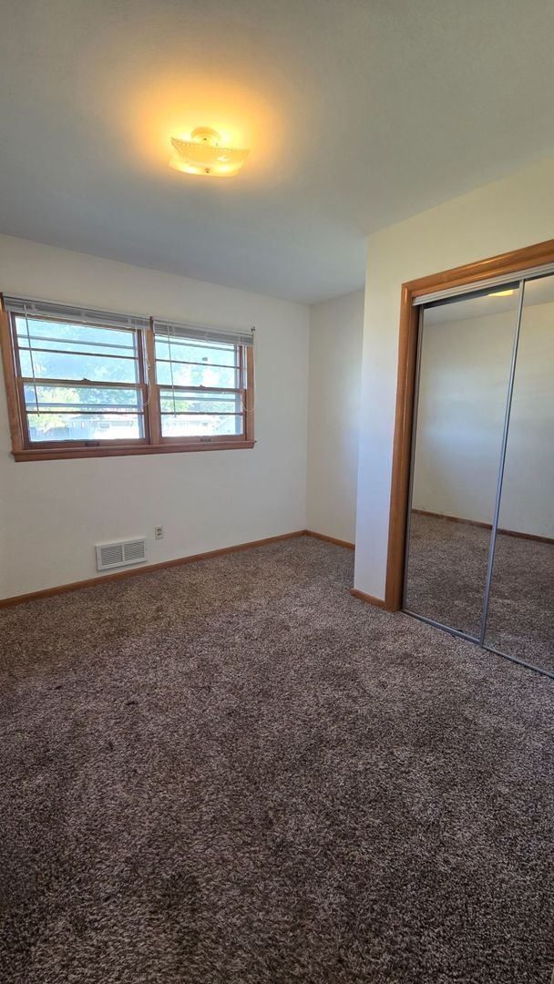 Foto del edificio - 3-Bed, 2-Bath Home in a Desirable Neighbor...