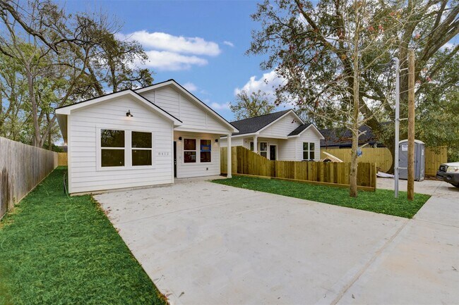 Foto del edificio - 8410 Sandra St