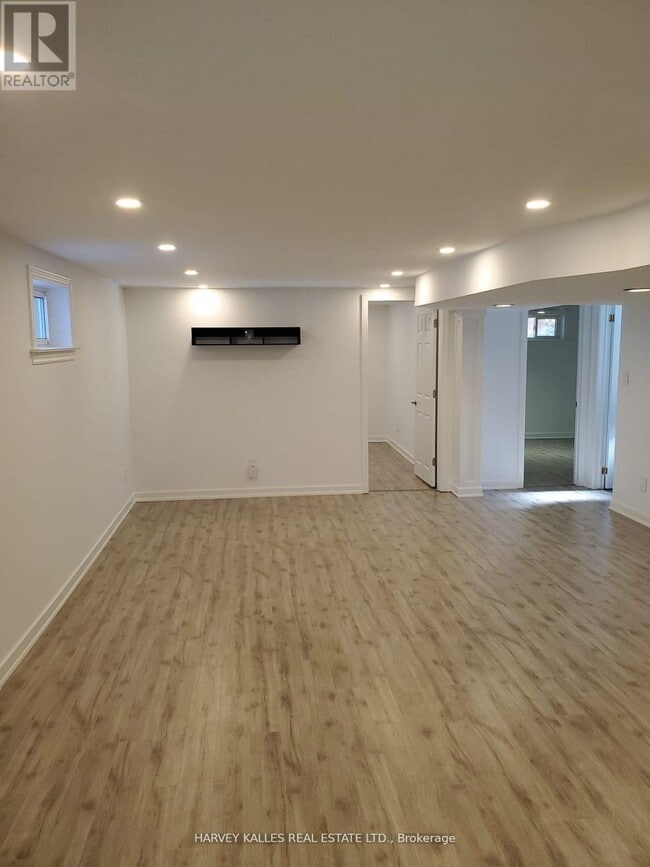 Photo du bâtiment - 347 Ella Ct