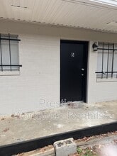 Building Photo - 1718 Knowles Rd