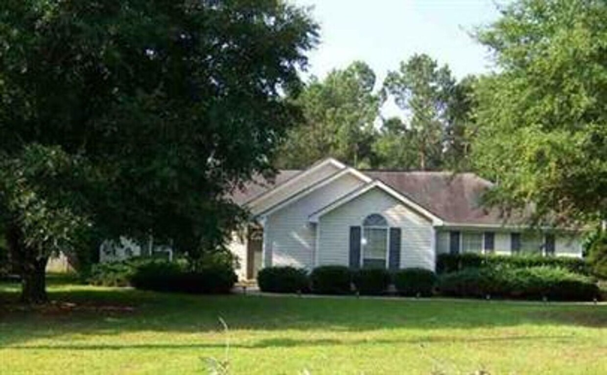 Foto principal - A Stunning Home Awaits in Crestview Planta...