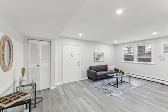 Building Photo - 424 Wharton Dr