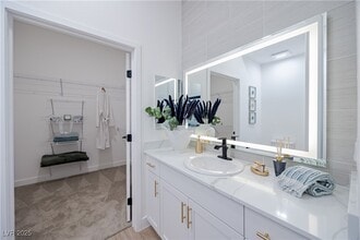 Building Photo - 100 E Warm Springs Rd