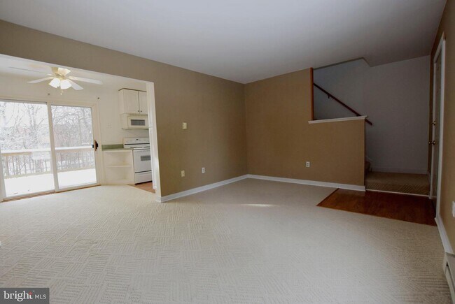 Building Photo - 224 Hoff Ct