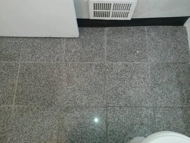 Foto del edificio - 15731 Ellis St