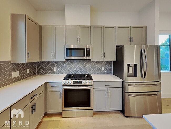 Foto del edificio - 3700 Clawson Rd