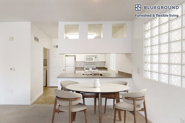 Building Photo - 3200 Rubino Dr