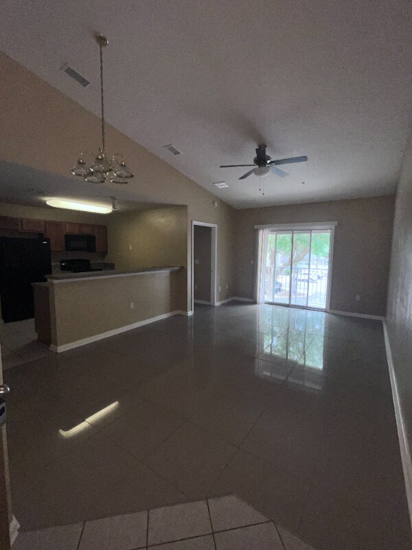 Building Photo - 1418 Manotak Point Dr