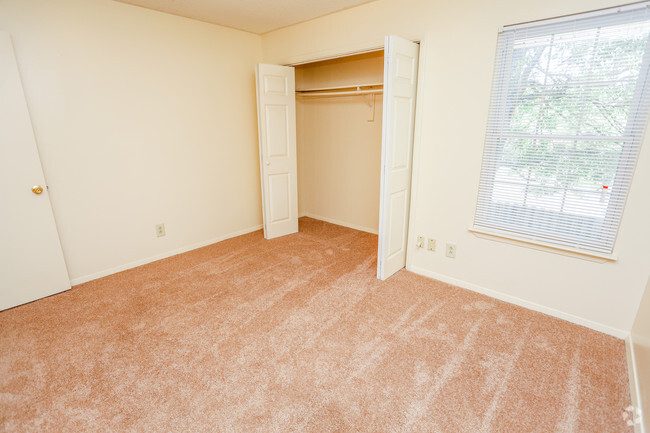 Bedroom - Southgate Manor Apartments