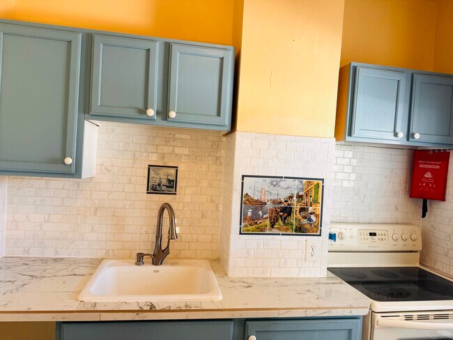 Foto del edificio - 503 S Broadway St