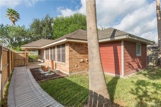 Building Photo - 21 Verdin Ave