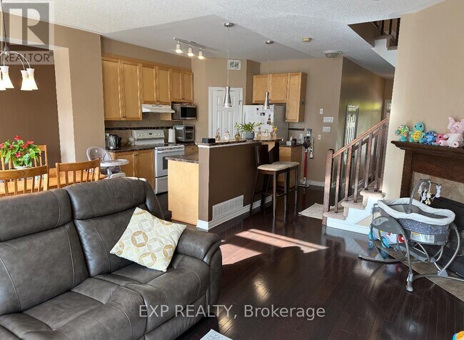 Building Photo - 94 Selhurst Ave