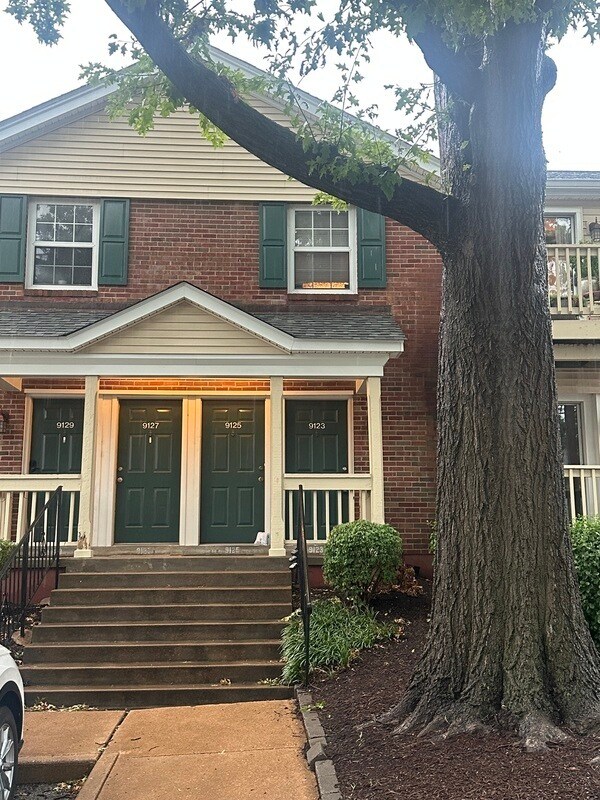 Foto principal - 9123 N Swan Cir