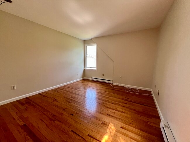 Living Room - 99 Spruce St