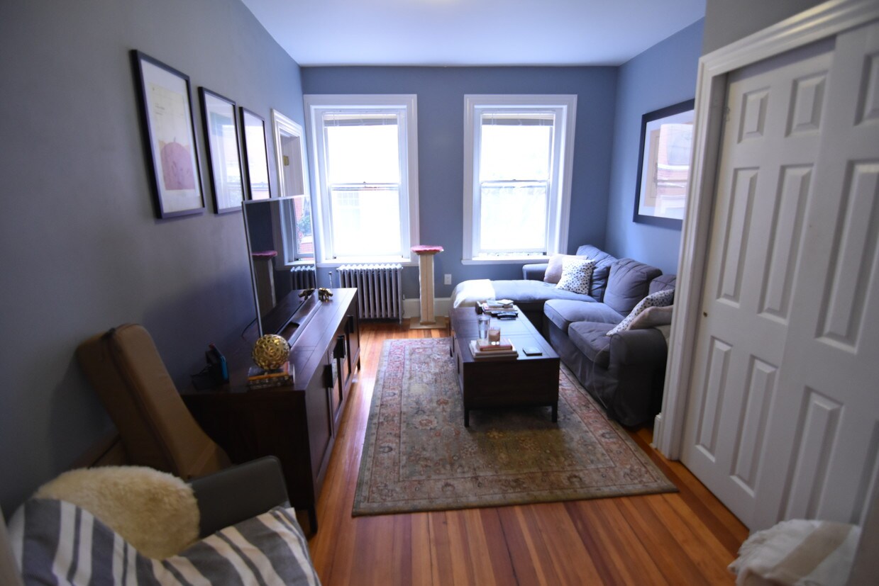 100 Myrtle St, Boston, MA 02114 Apartments in Boston, MA