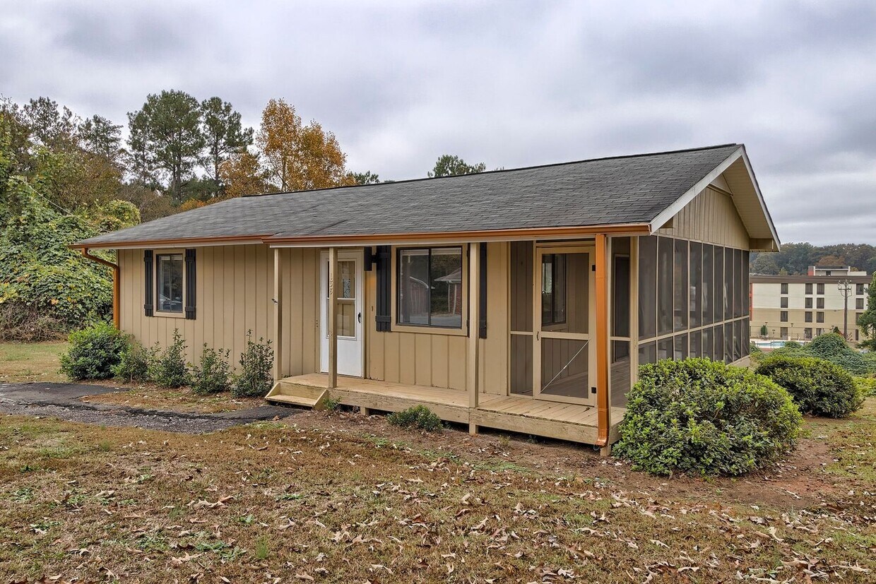 Primary Photo - 2 Bedroom House Near Clemson University