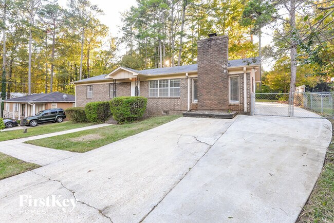 Building Photo - 1528 Brewster Cir