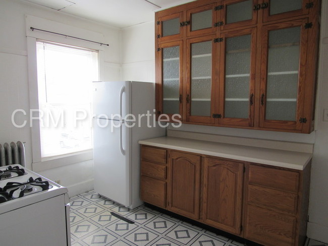 Building Photo - 201 N Philips St #202