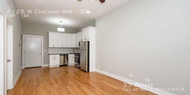 Building Photo - 2125 W Chicago Ave