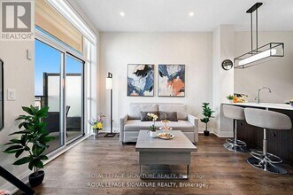 Building Photo - 16 Concord Pl