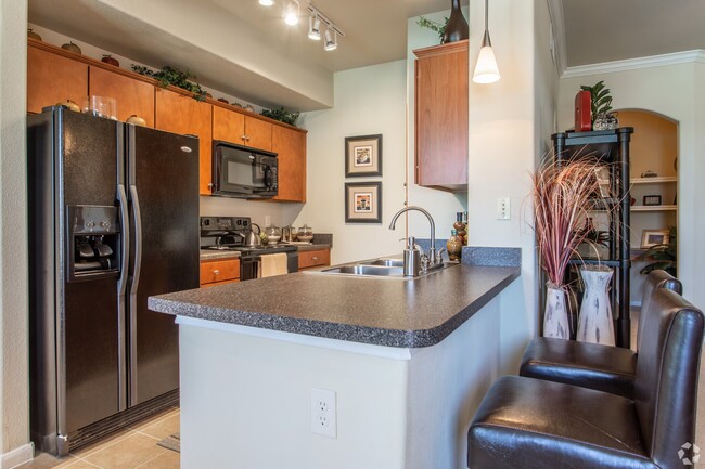 Limited-Time Savings in Scenic Setting! - Limited-Time Savings in Scenic Setting! Apartment