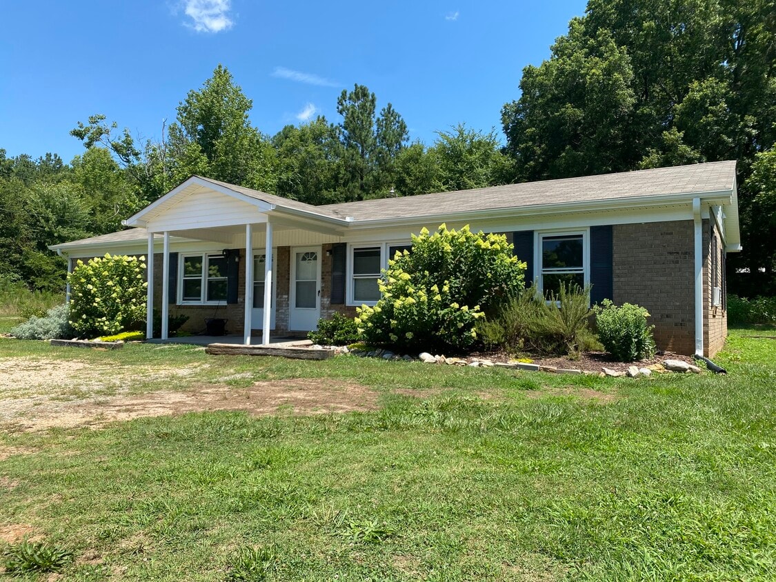 Exterior - front - 421 Faucette Mill Rd.