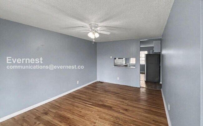 Foto del edificio - 18 Inglenook Dr