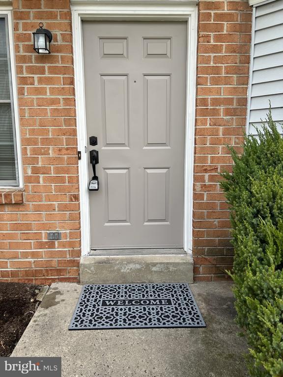 Primary Photo - 208 Wendover Dr