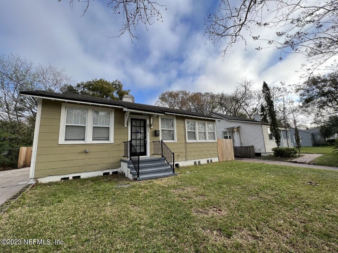 Primary Photo - 4041 Ernest St