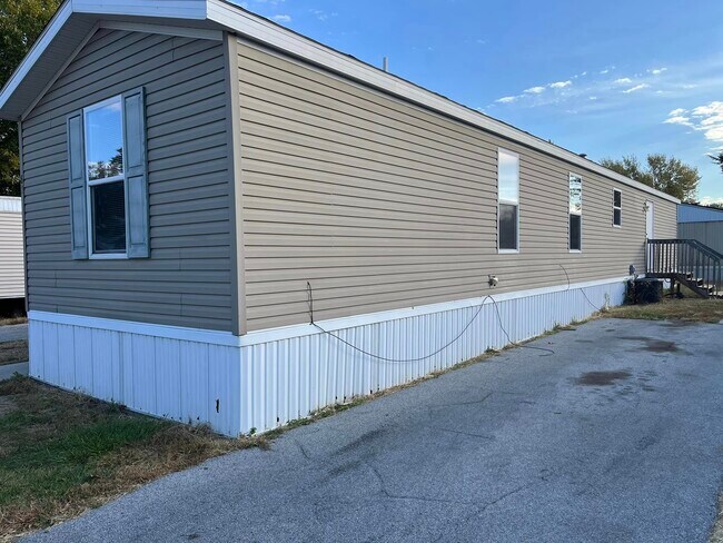 Building Photo - 3510 N 9th St