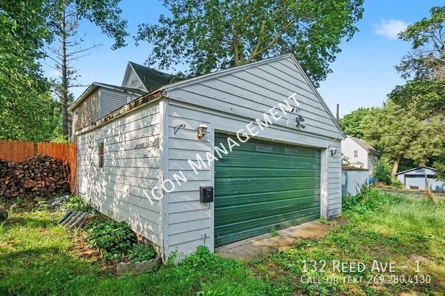 Building Photo - 132 Reed St