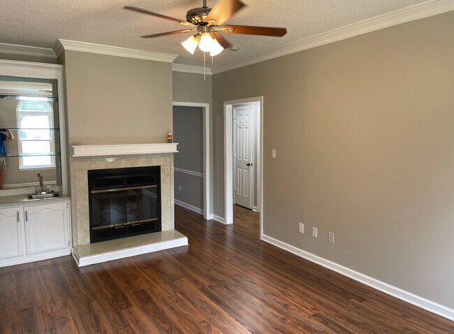 Foto del edificio - 428 Carridale St SW