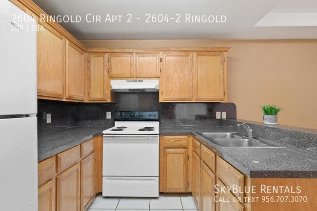Building Photo - 2604 Ringold Cir