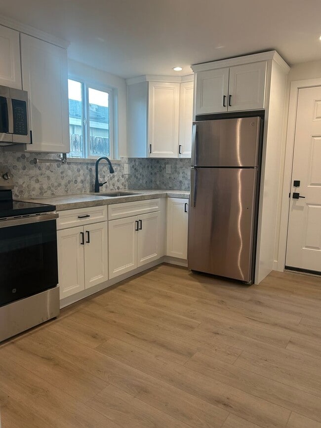 Foto del edificio - Brand New 1 Bedroom ADU – All Utilities Included!