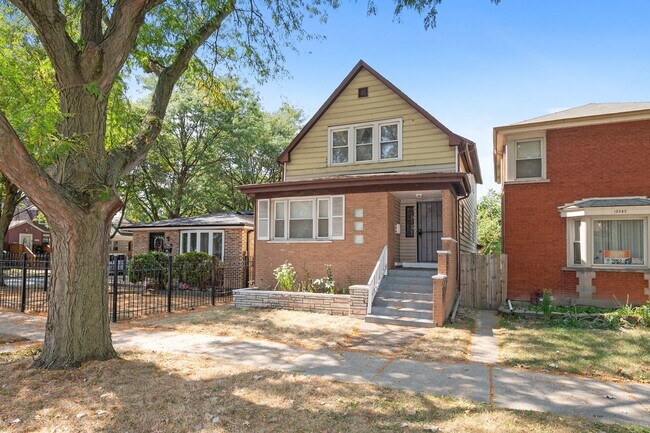 Building Photo - 12354 S Perry Ave