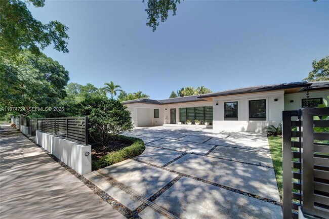 Foto del edificio - 1117 Alfonso Ave