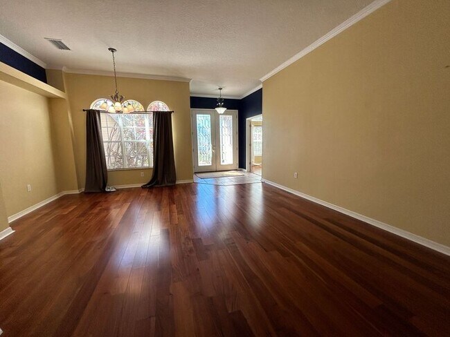 Foto del edificio - 16132 Ivy Lake Dr
