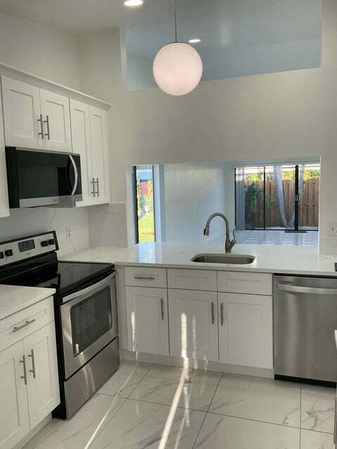 Building Photo - 10212 Boca Bnd E