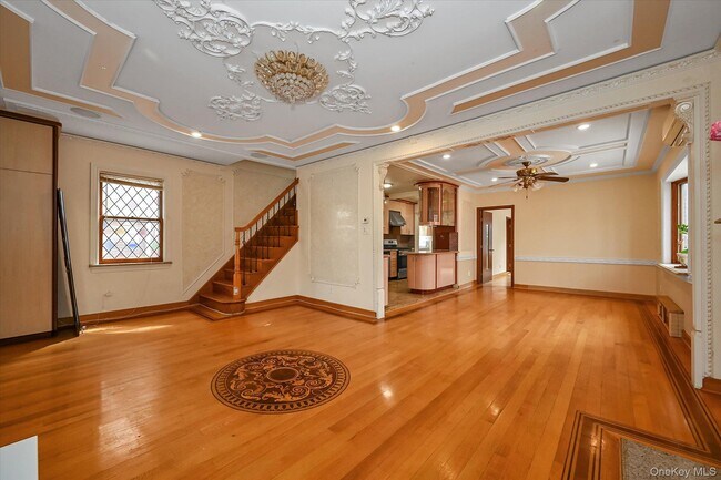 Foto del edificio - 63-42 Alderton St