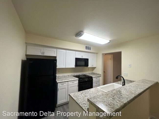 Foto del edificio - 2 br, 1 bath House - 400 Del Verde Circle #3